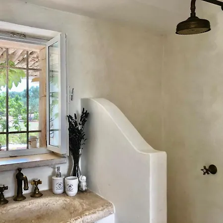 I Trulli Di Alice בית נופש *